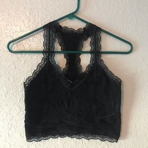 Black lacy bralette